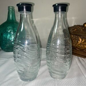 2 SodaStream 615-mL Glass Carafe Sparkling Water Bottle